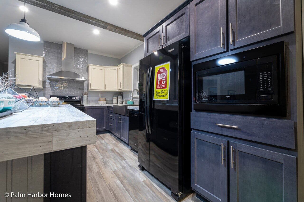 Legend kitchen home features