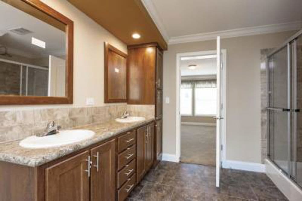 Eastman bathroom home features