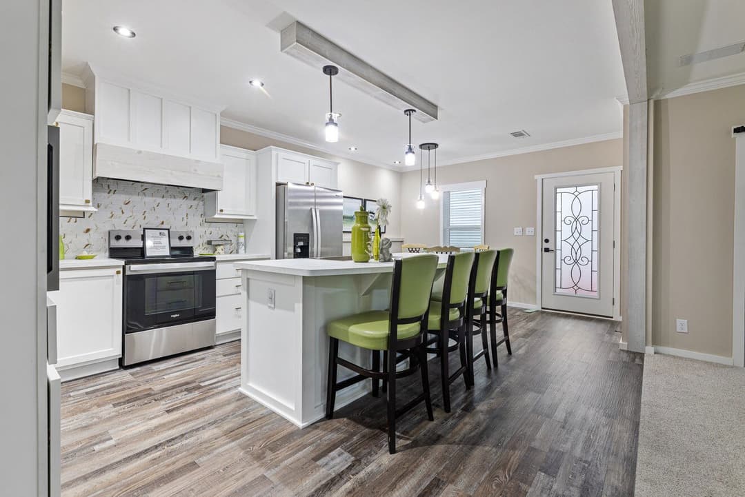 Pierce 28562a kitchen home features