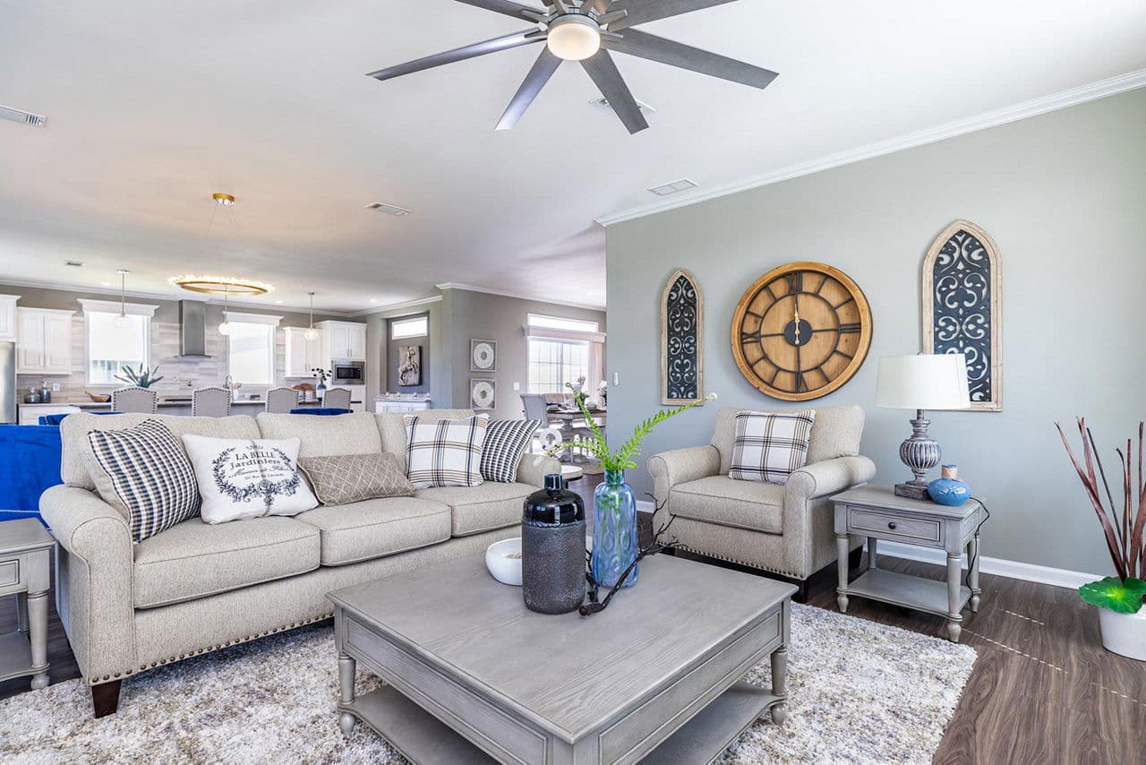 Silver springs elite 6400 interior home features