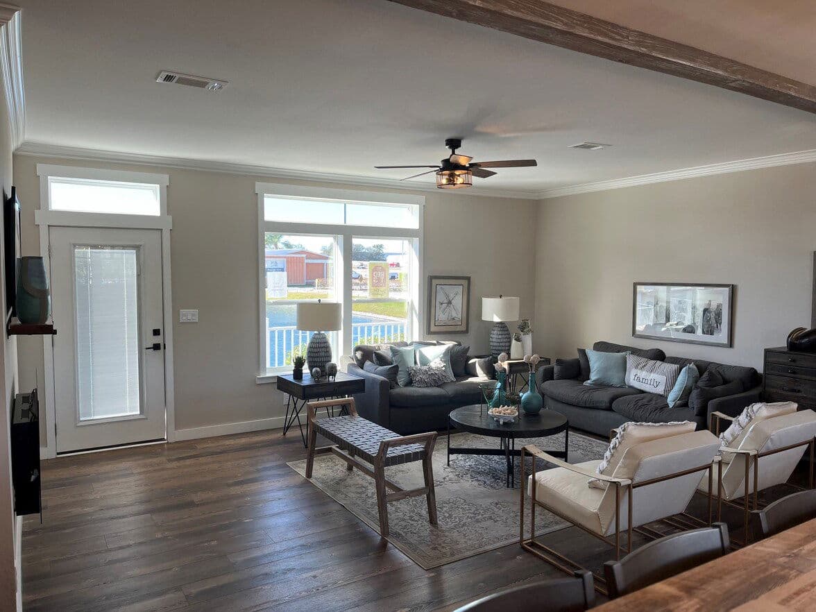 Easton farmhouse 30683a interior home features