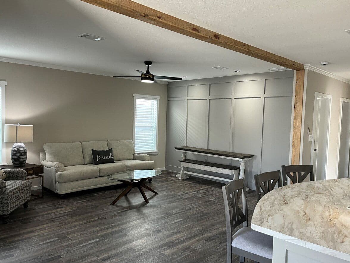 Alexa 28522a interior home features