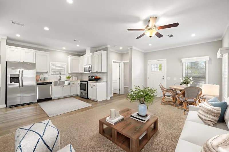 Champion community 2444437 interior home features