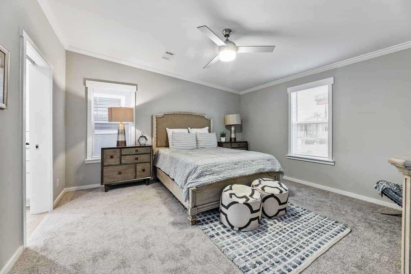 Kennedy ii 30603d bedroom home features