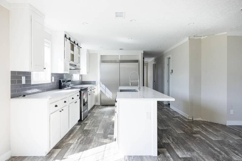 Liberty kitchen home features