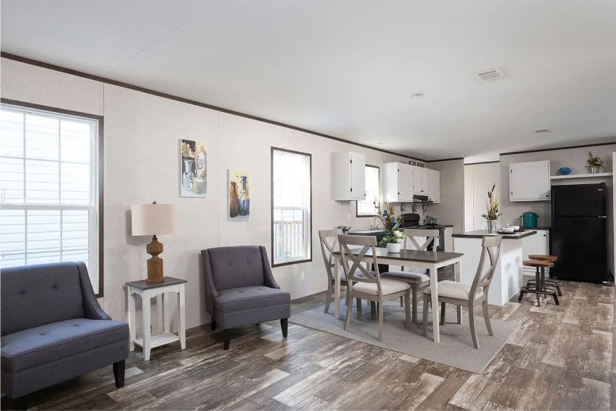 Plumosa interior home features