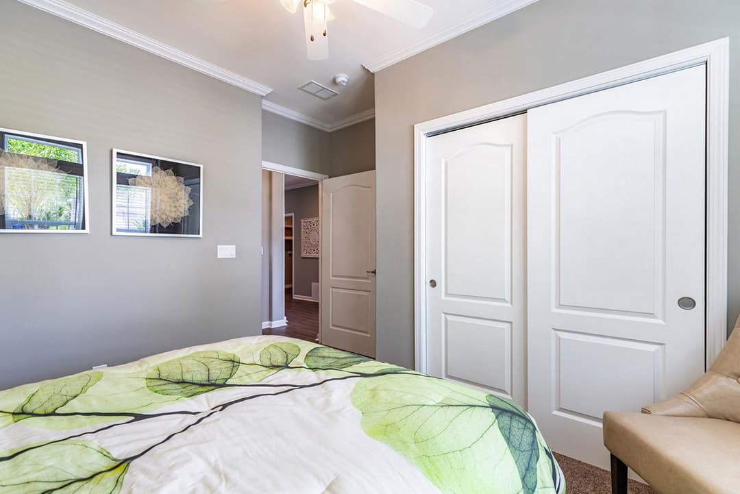 Silver springs elite 6400 bedroom home features