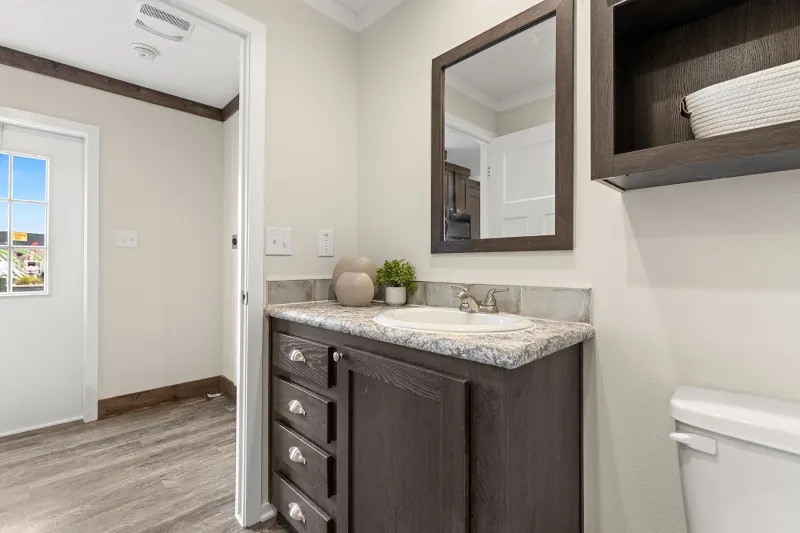 Legend 1437415 bathroom home features