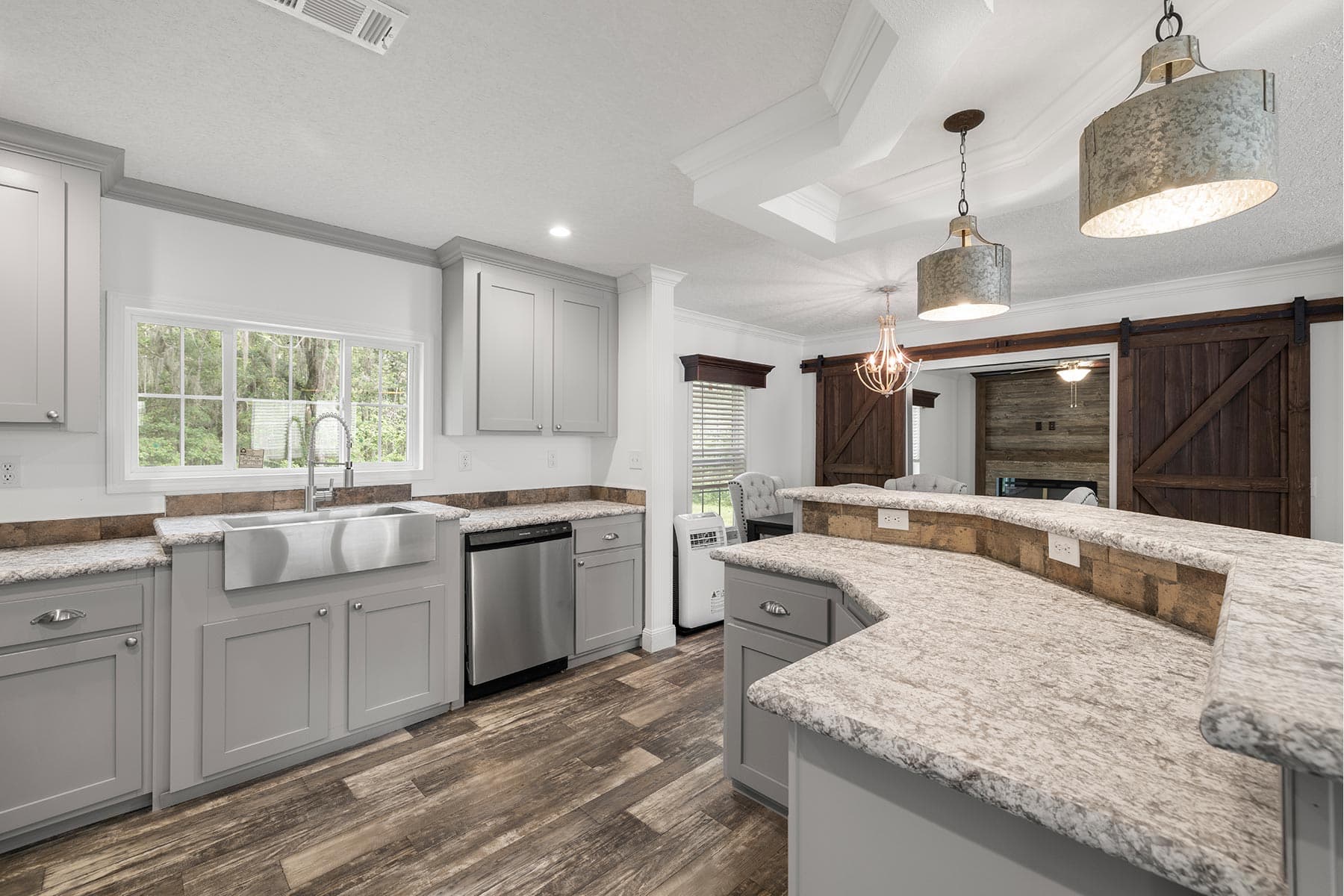 Freedom kitchen home features