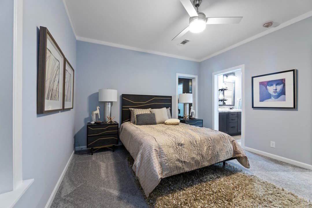 Finley 28684a bedroom home features