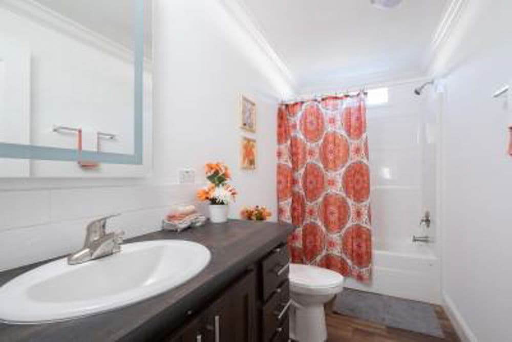 Cordele bathroom home features