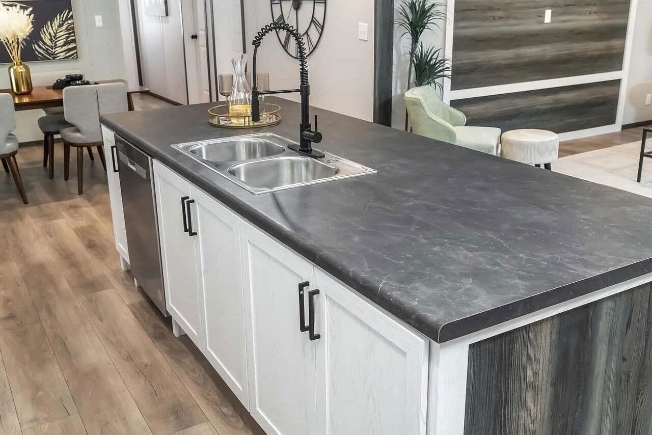 21712 nw 274th street, okeechobee, fl 34972 (available now!) on 1.25 acres of land!  home features