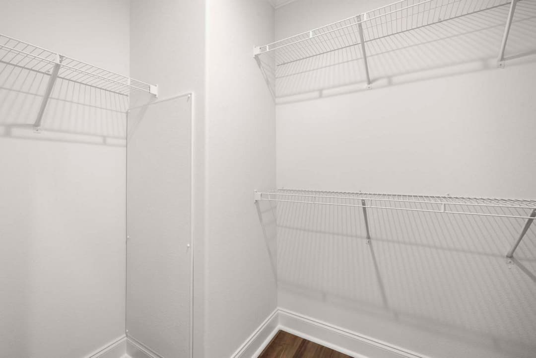 Silver springs 5320 interior home features