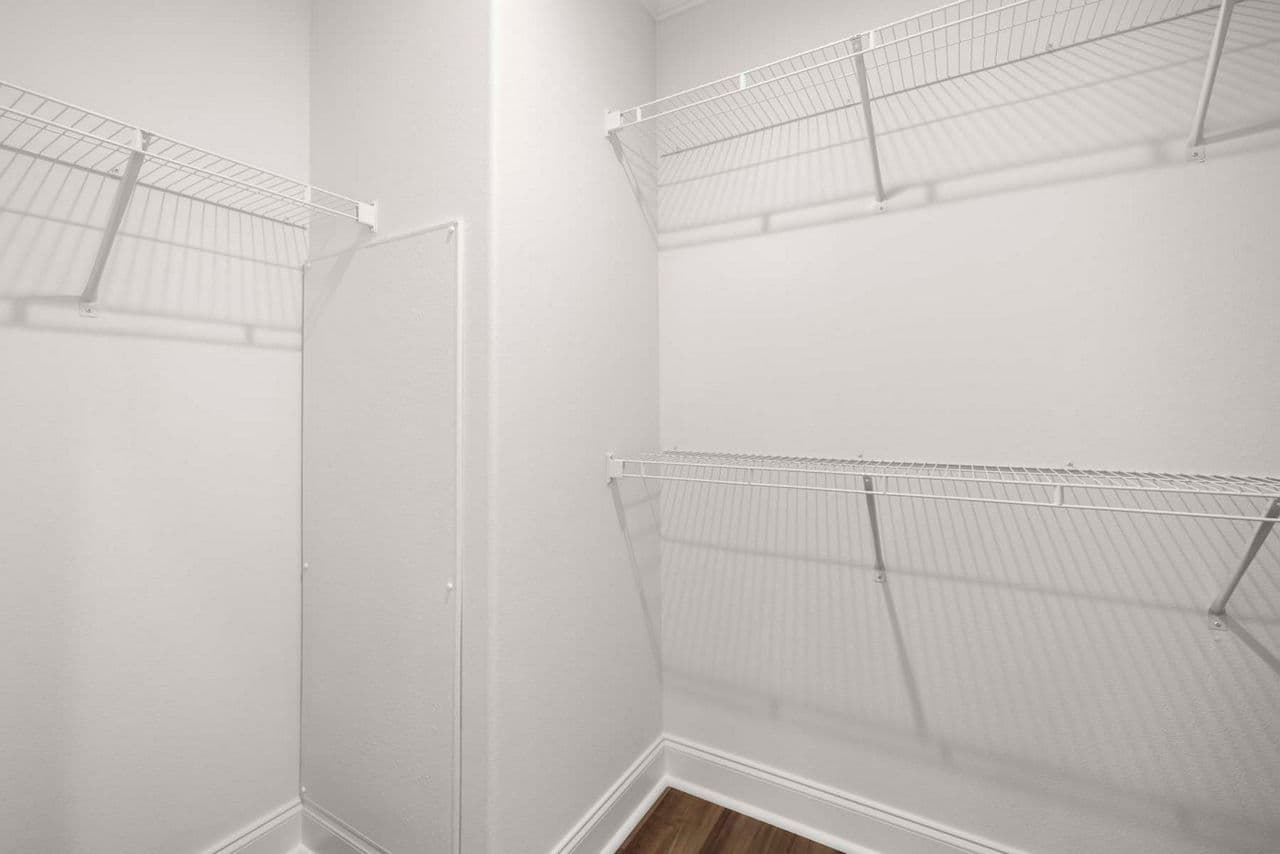 Silver springs 5320 interior home features