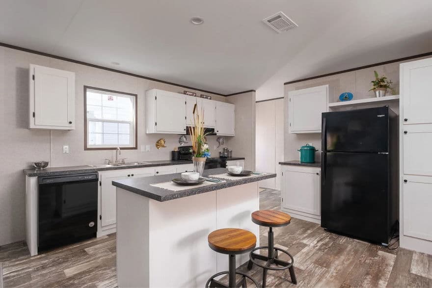 Plumosa kitchen home features