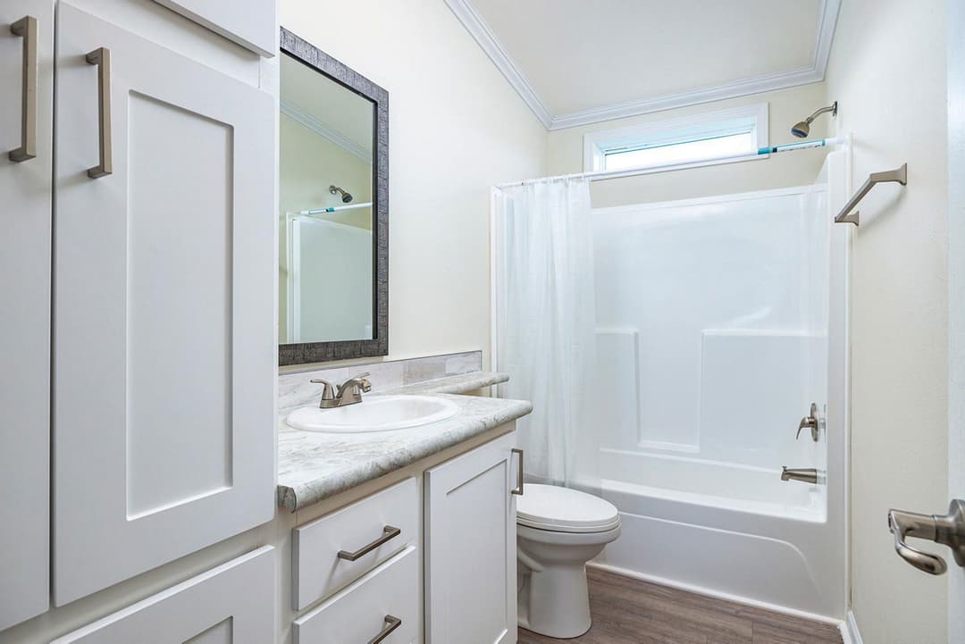 Silver springs 5361 bathroom home features
