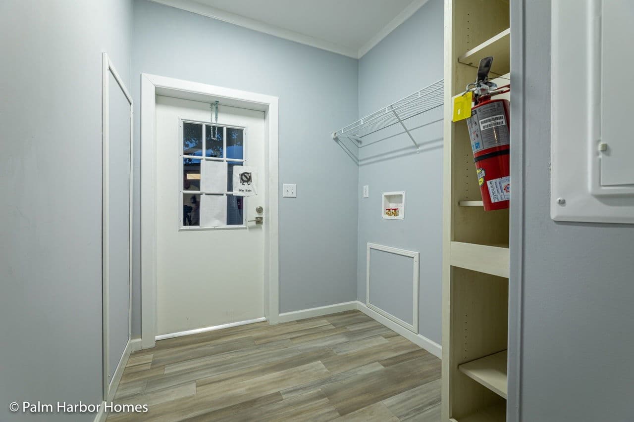 Jenkins 28522a interior home features