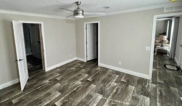 Waycross express 2856492 bedroom home features