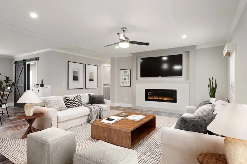 Waycross express interior home features