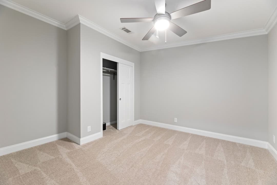 Isla ii 42484a bedroom home features