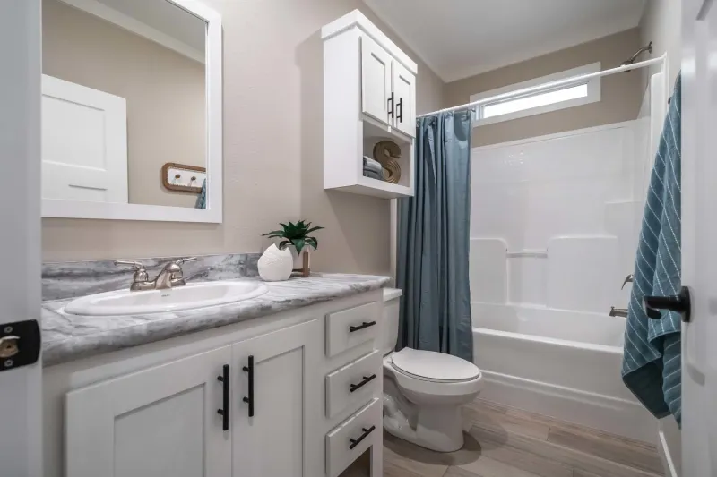 Icon bathroom home features