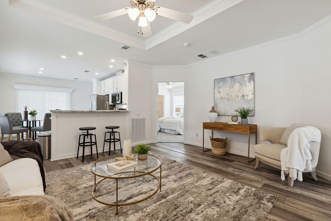 Silver springs 5029 interior home features