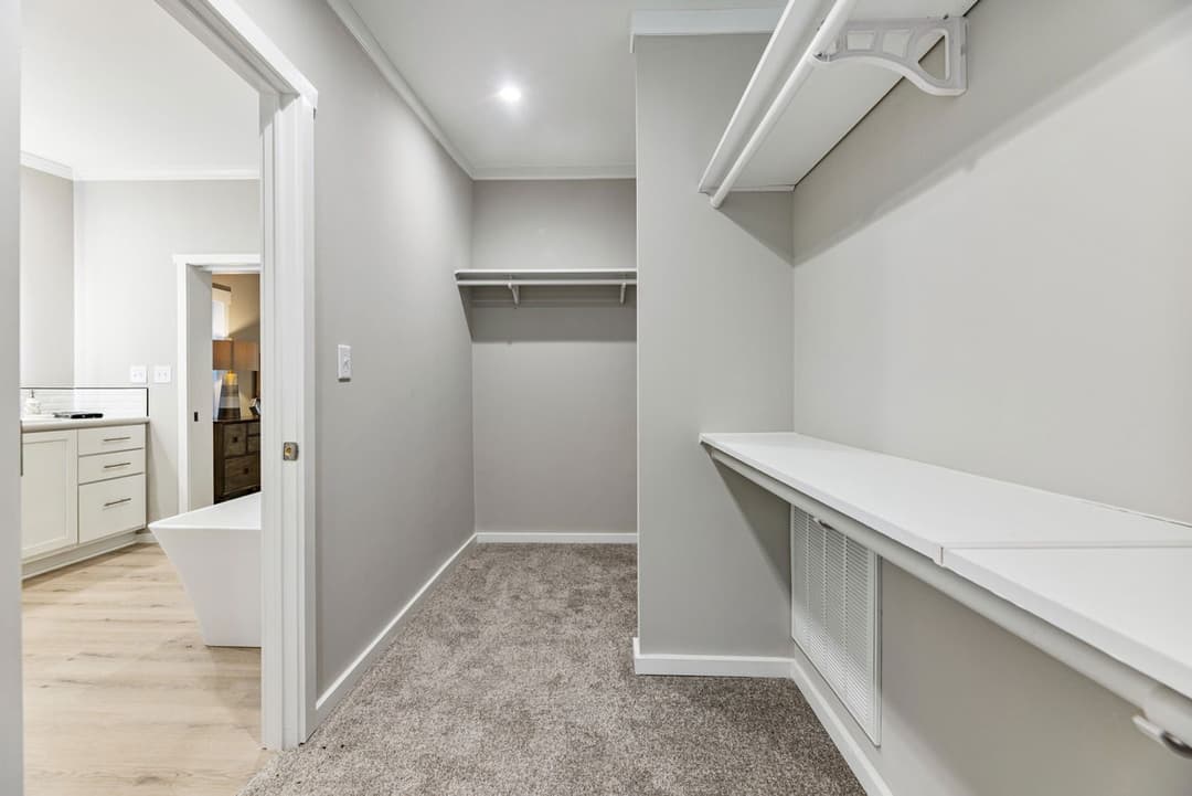 Kennedy ii 30603d bathroom home features