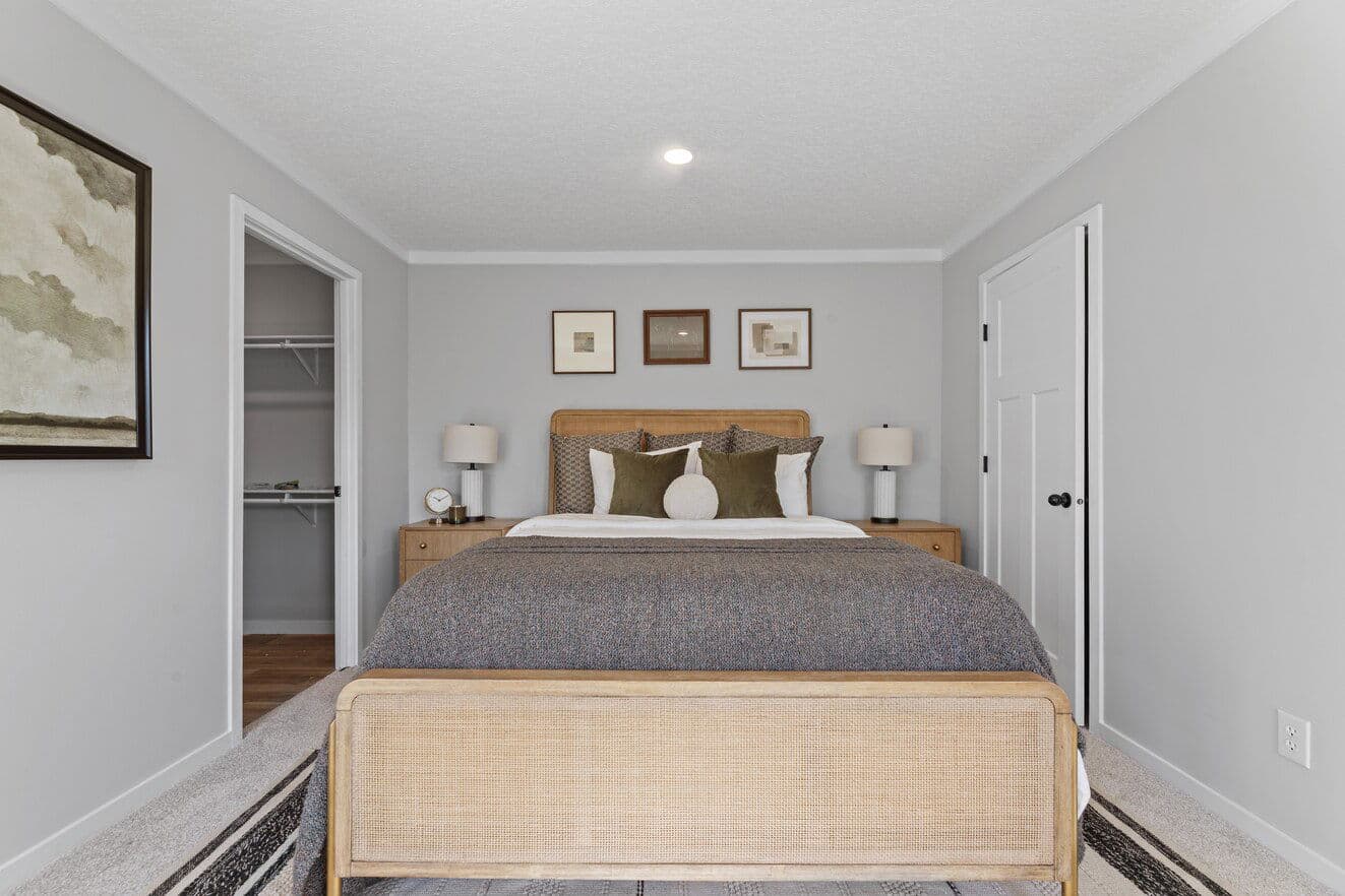 Helix 16763n bedroom home features