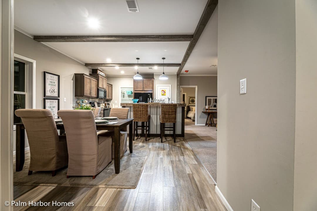 Levy 28482a interior home features