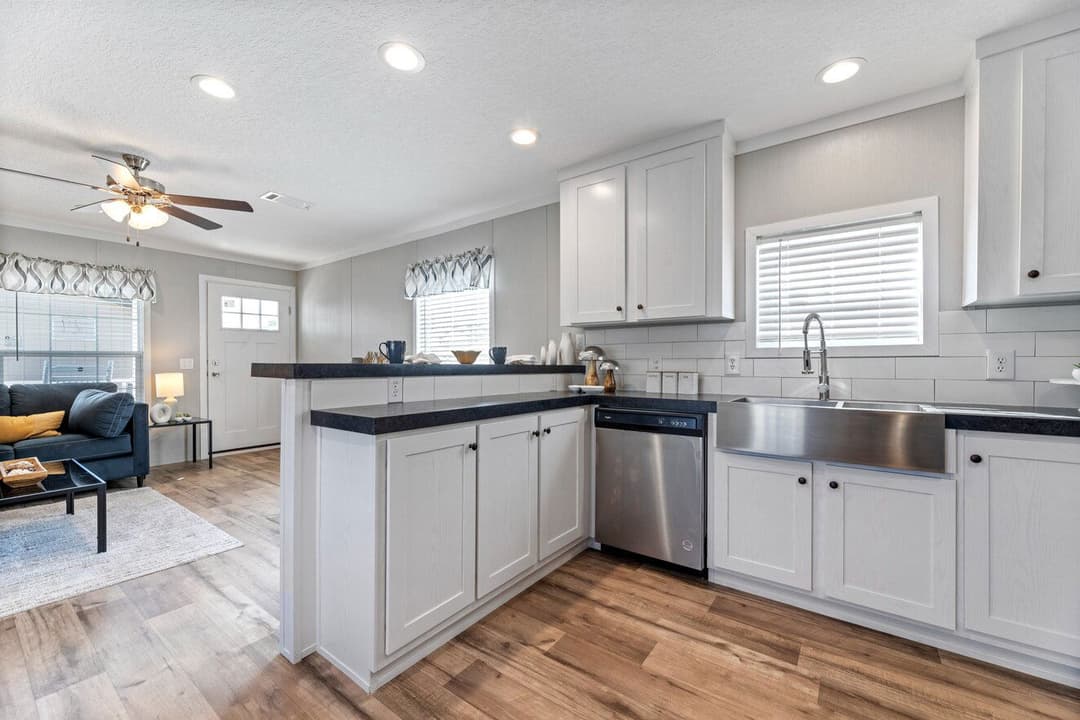 The clarke 16762c kitchen home features