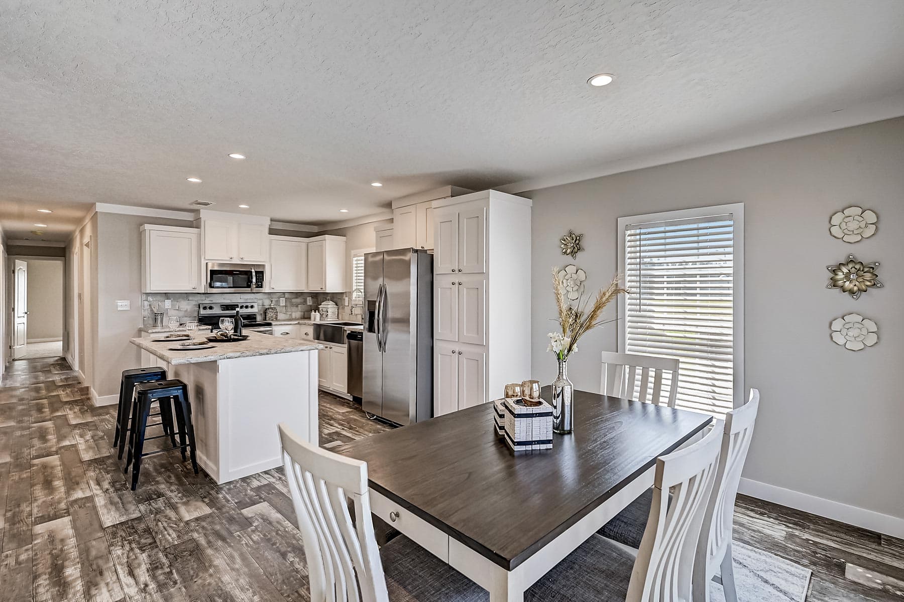 Champion community kitchen home features