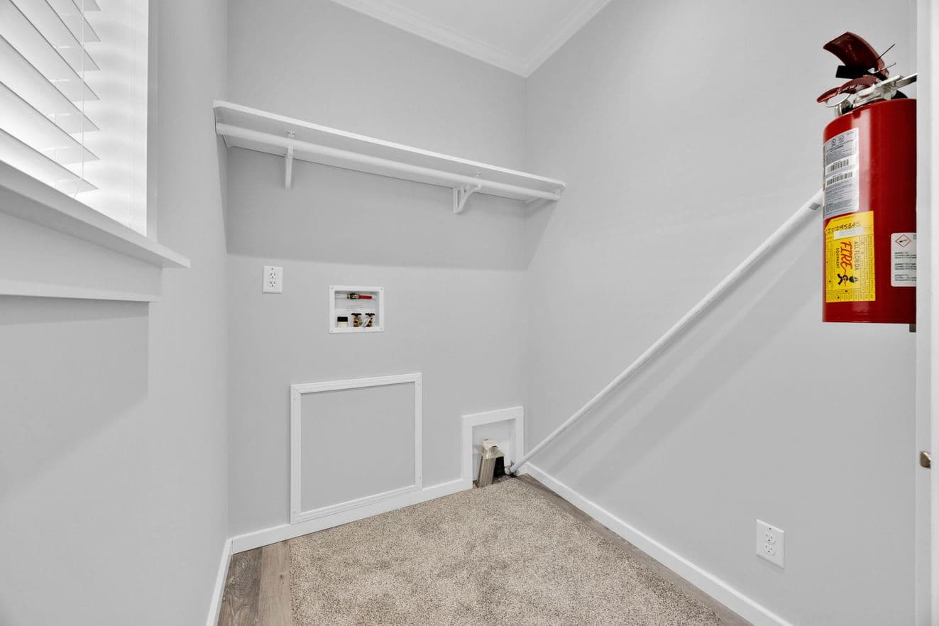 Quinn 30523a interior home features