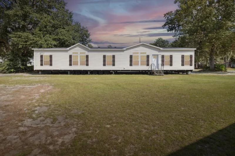 Freedom 3276517 hero, elevation, and exterior home features