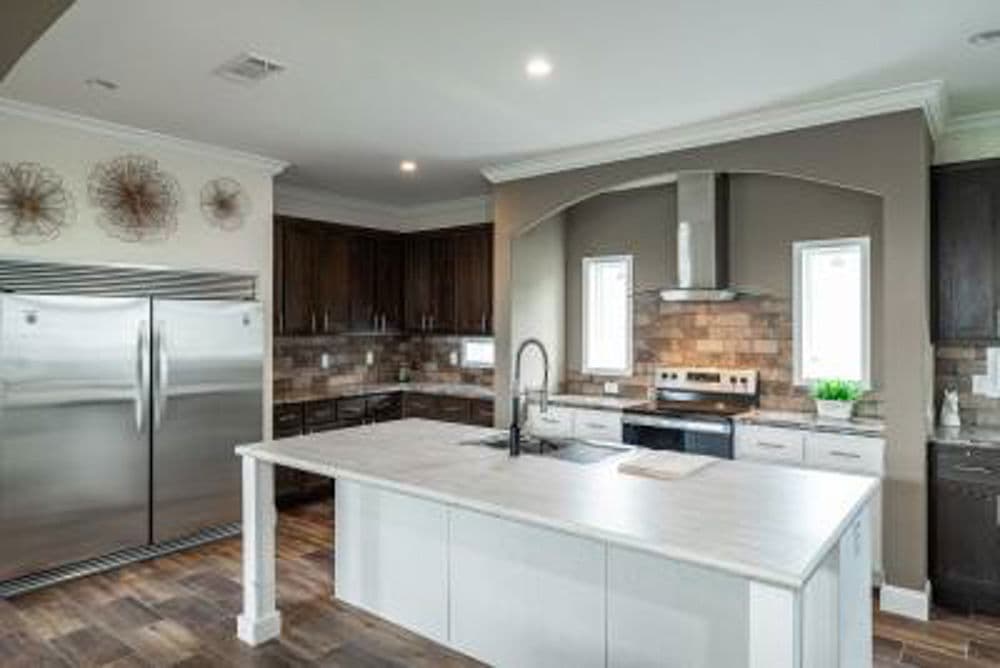 Ridgely hero and kitchen home features
