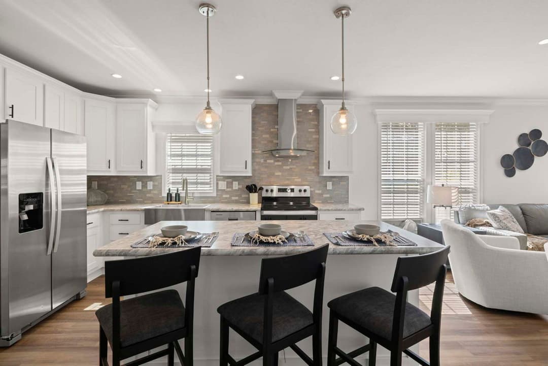 Silver springs 5320 kitchen home features