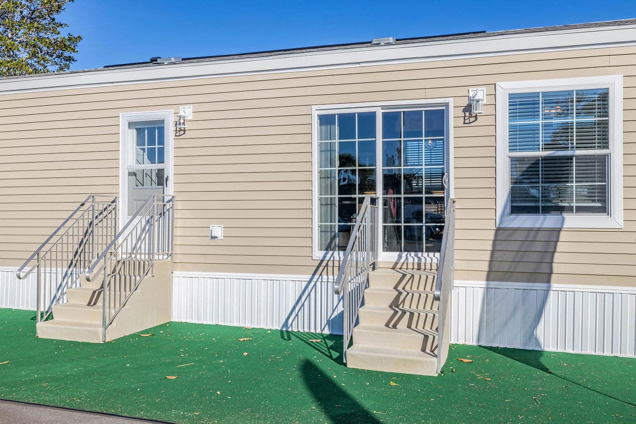 Palm bay 2622b exterior home features