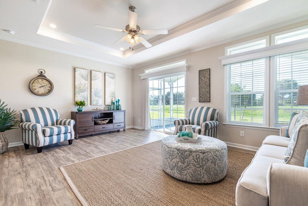 Silver springs 5351 interior home features