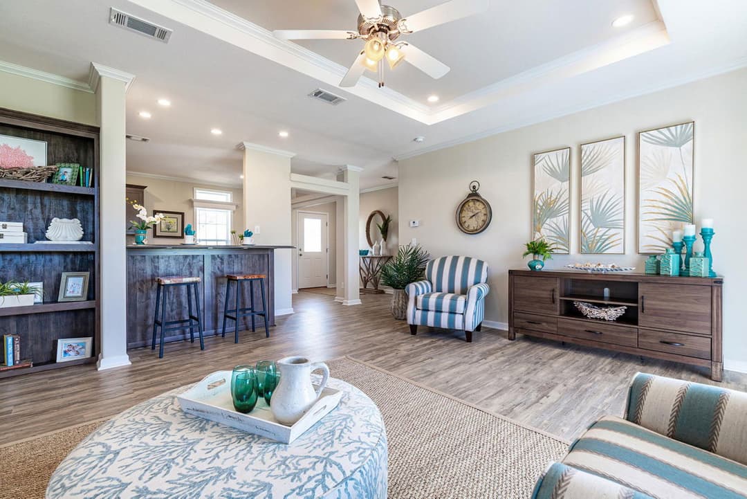 Silver springs 5351 interior home features