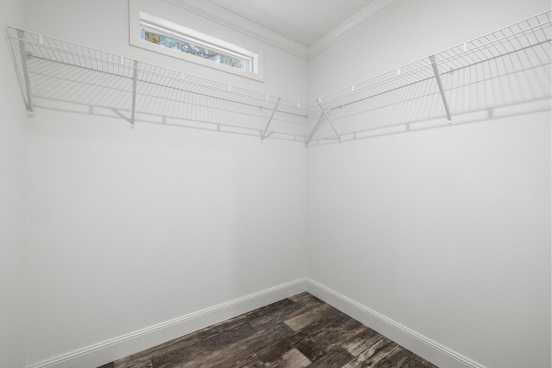 Freedom bedroom home features