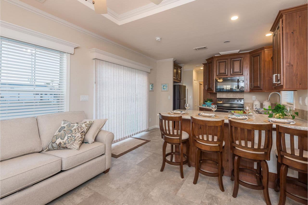 Palm bay 2621b interior home features