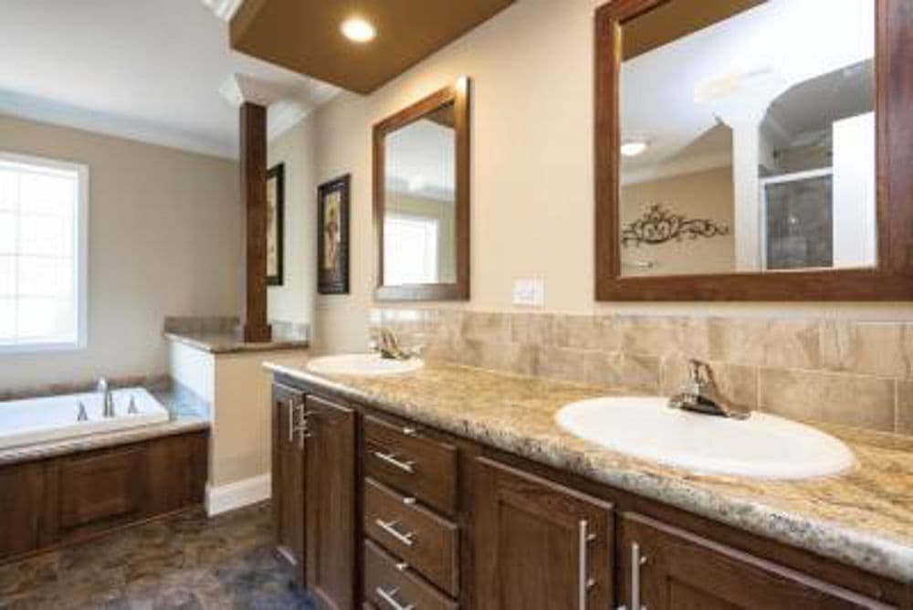 Eastman bathroom home features