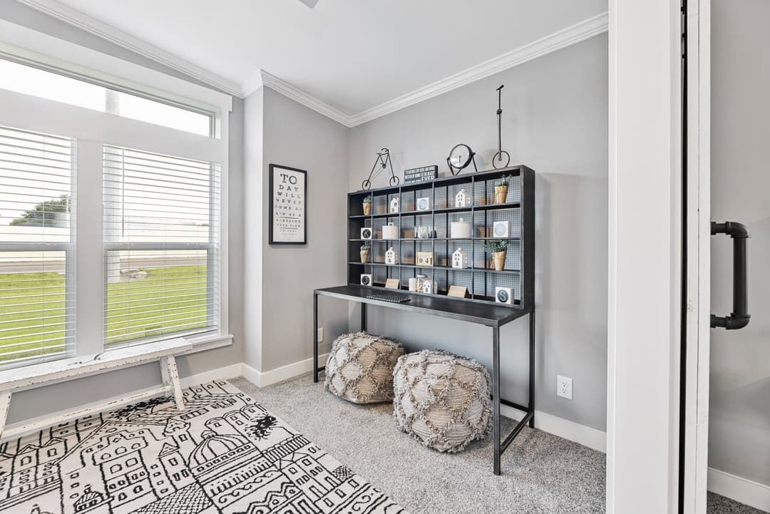 Cottage farmhouse 28522j interior home features