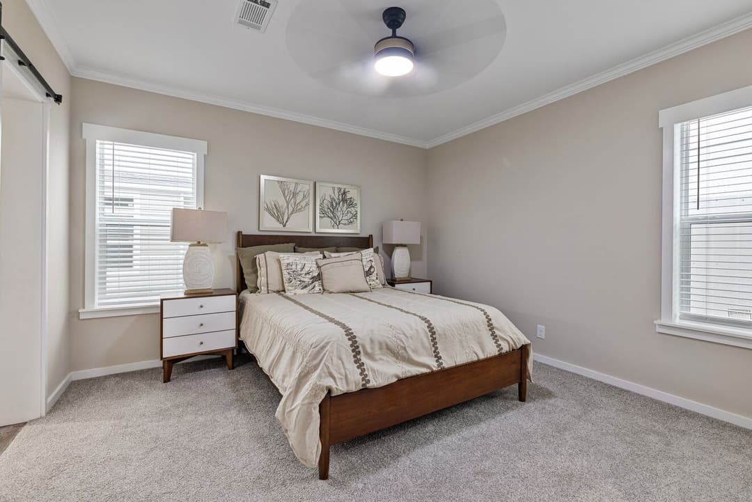 Pierce 28562a bedroom home features