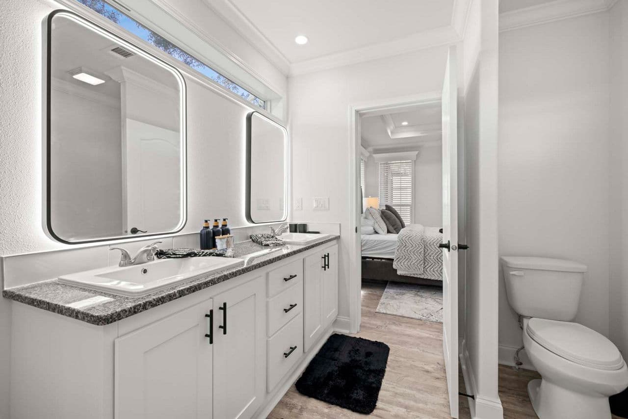 Silver springs 5046 bathroom home features