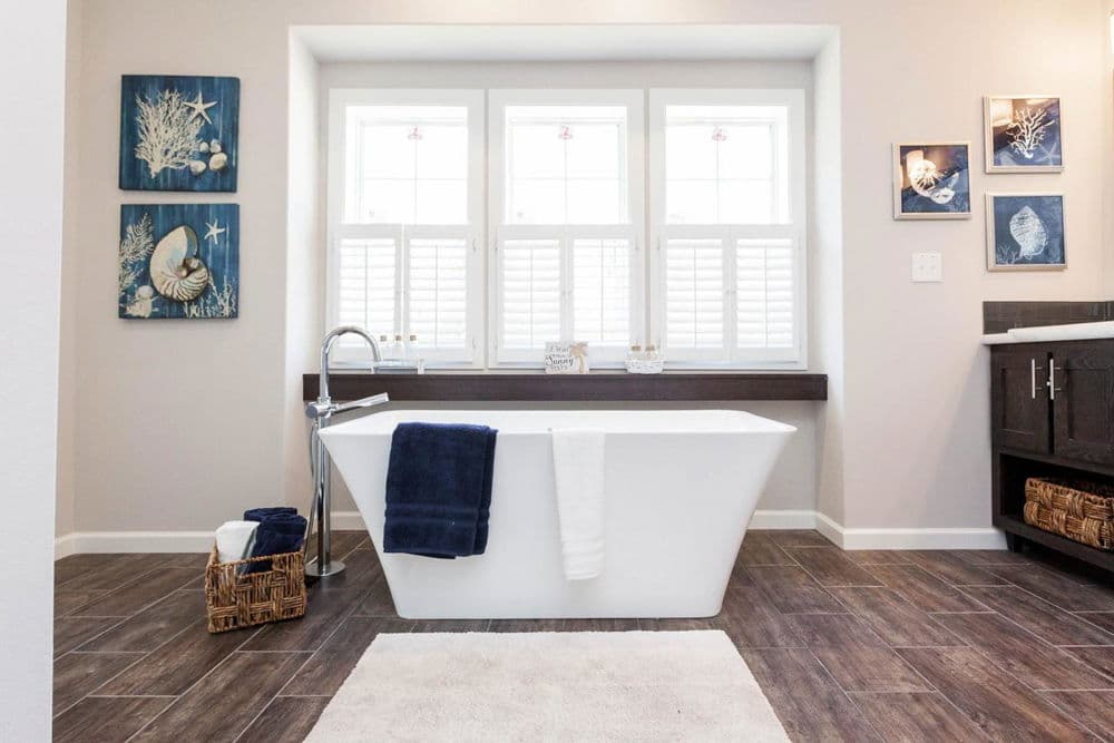 Larsen bathroom home features