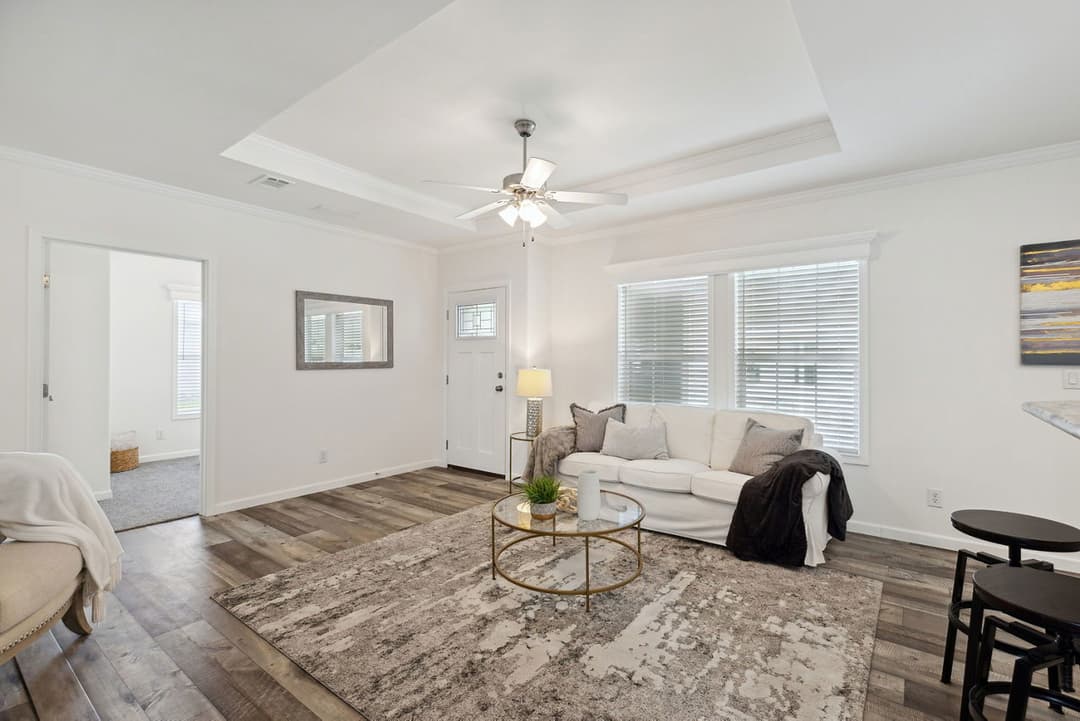 Silver springs 5029 interior home features