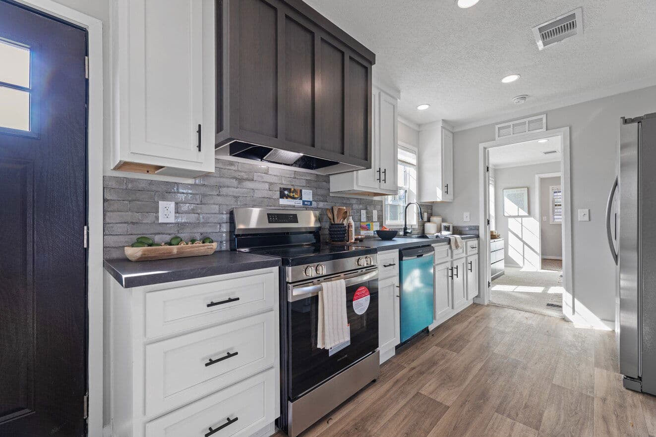 Alpha kitchen home features