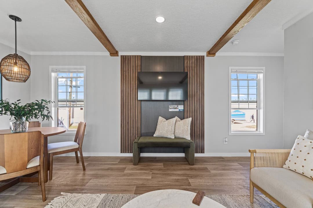 Helix 16763n interior home features