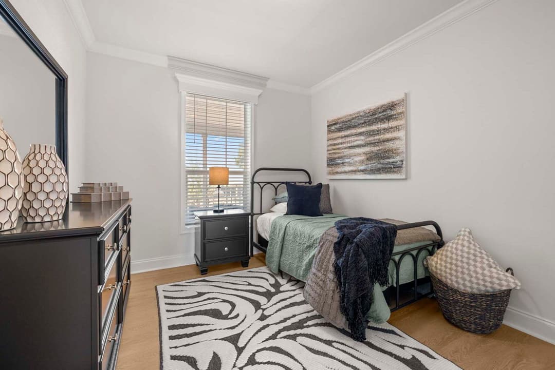 Silver springs 5355 bedroom home features