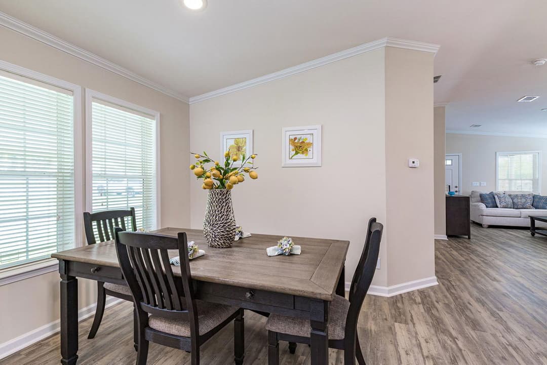 Silver springs 5006 interior home features